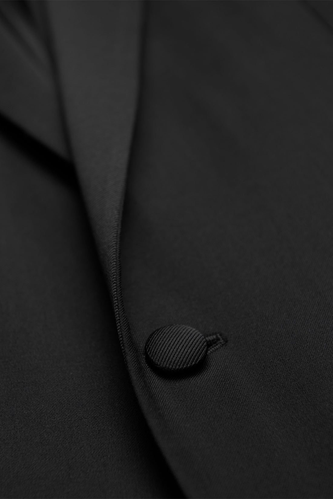 Black Ice Wool Notch Tuxedo - Classic Fit