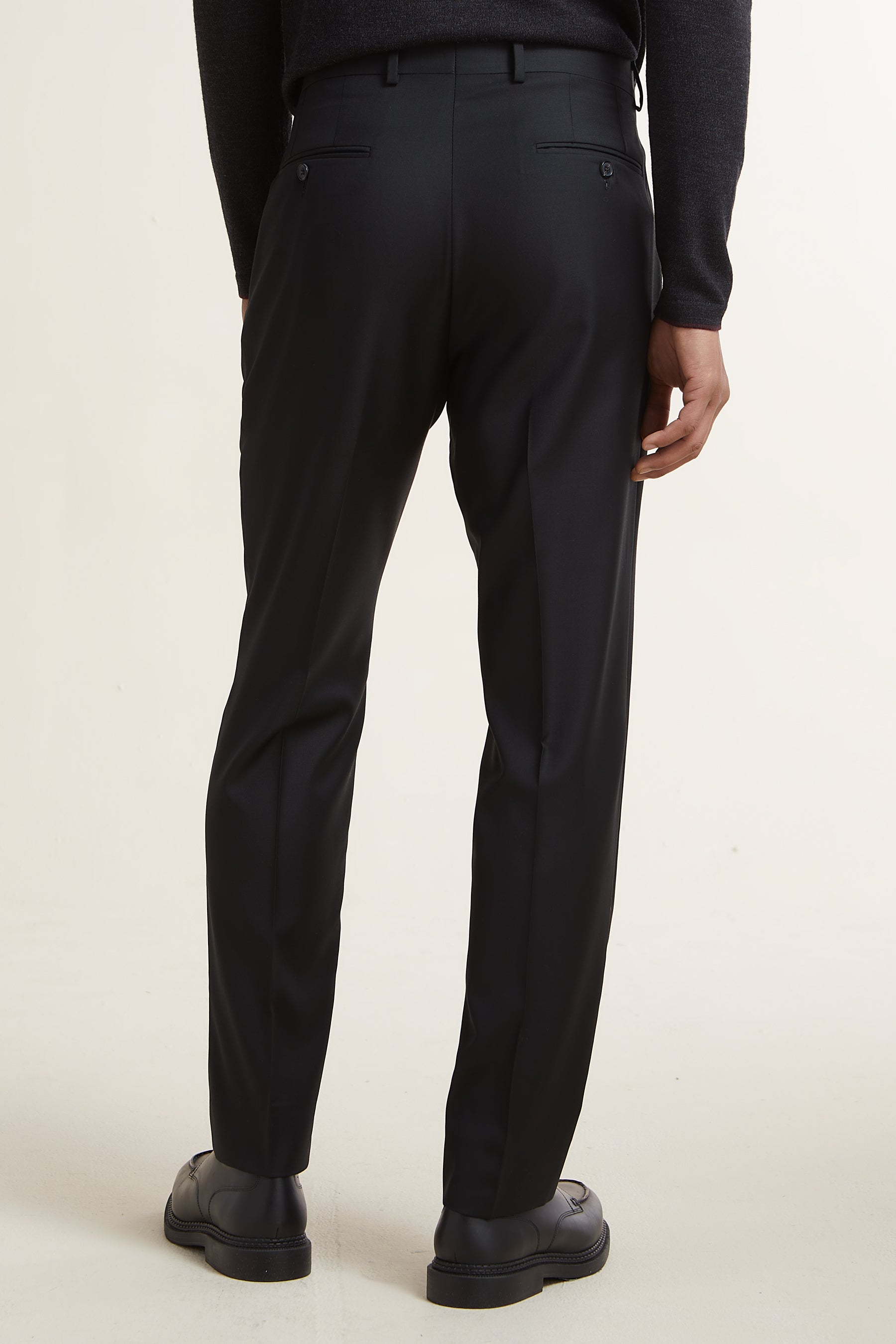 Men's Guide to Wearing Pleated and Flat-Front Pants – Venfield